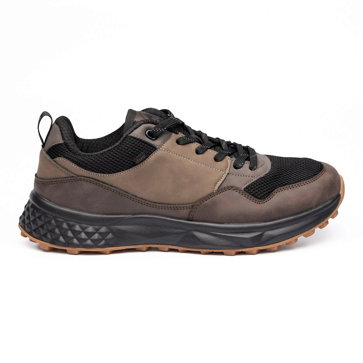 Zapatillas Due Shoes Dolomiti II marrones con malla transpirable, suela amortiguada y diseño ergonómico urbano.